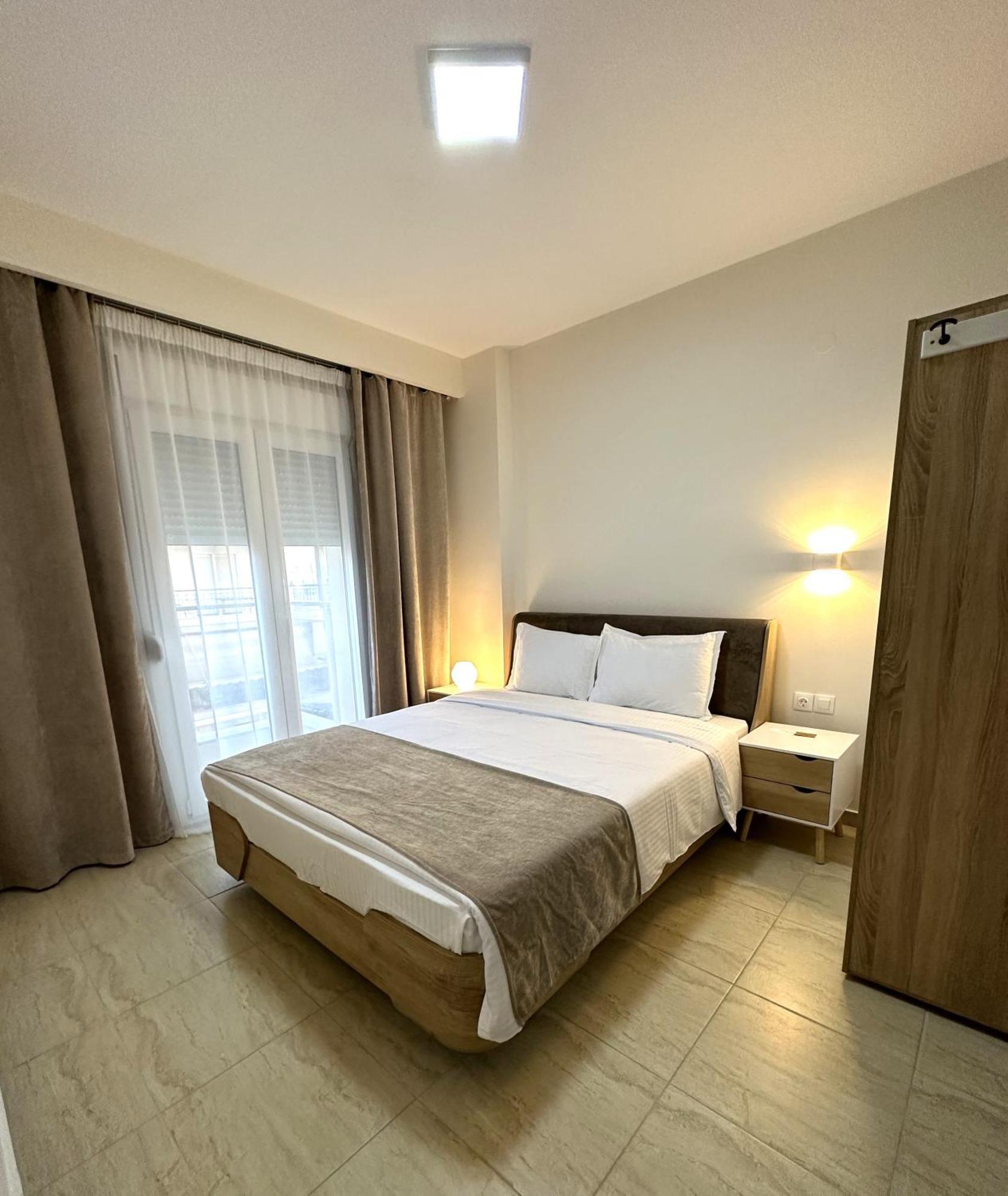Navarino Luxe Suites Peraía 외부 사진