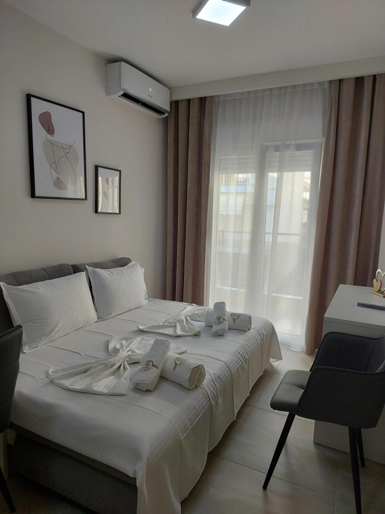 Navarino Luxe Suites Peraía 외부 사진