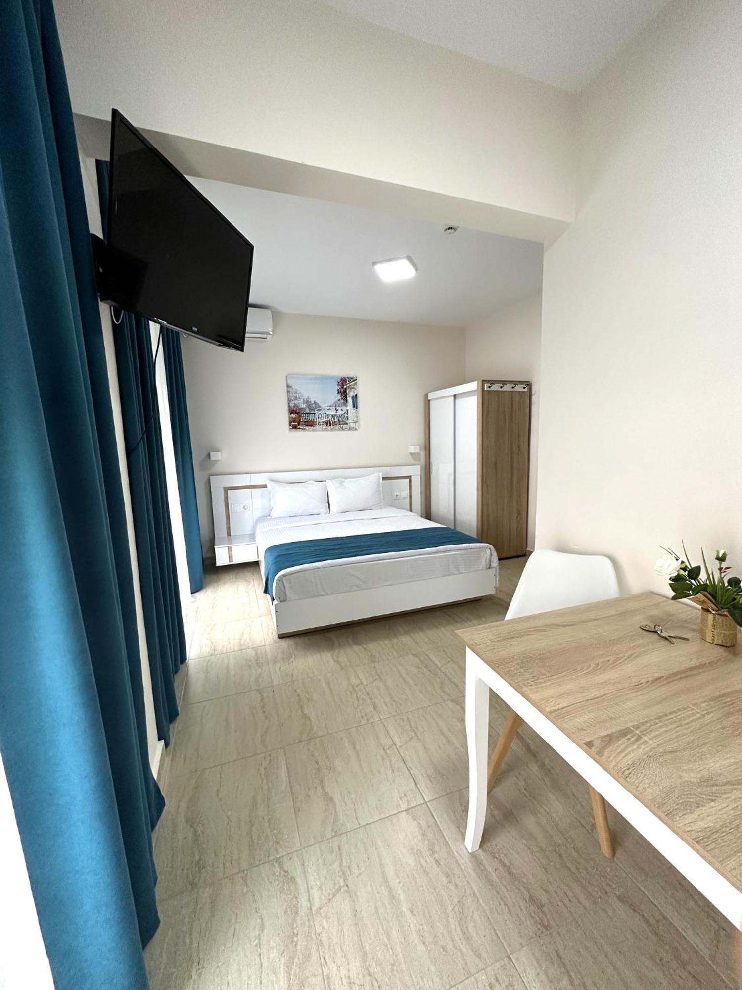 Navarino Luxe Suites Peraía 외부 사진